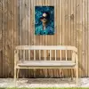 Vrouw - Bloemen - Blauw - Aesthetic - Luxe Tuinposter op houten frame 2 cm dik klein -sfeer4
