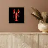 Kreeft - Glossier Rood - Zwart aluminium wit klein -sfeer4