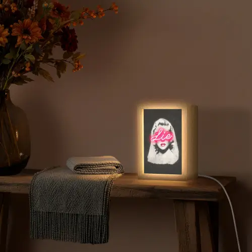 Neon - Letters - Vintage - Vrouw Light Box met kabel (Tafellamp) klein -sfeer4