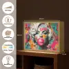 Vrouw - Kauwgom - Graffiti - Neonkleuren Light Box met batterij (Wandlamp) middel -USP_websiteoverzichtDE