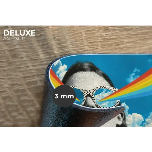 Vrouw - Bril - Regenboog - Wolken Placemat vinyl groot -closeup