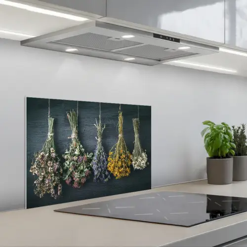 Kruidenkwartet aan een Donkere Wand keuken achterwand spatscherm klein -3d_schuin