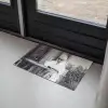 Modern - Vrouw - Zwart - Wit Deurmat klein -sfeer2