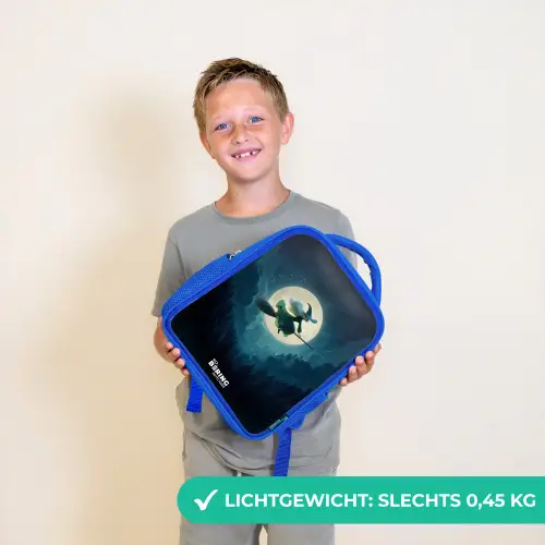Heks in Maanlichtvlucht Kinderrugzak - Blauw middel -sfeer1_NL