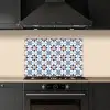 Ornament - Tegel - Kleurrijk keuken achterwand spatscherm klein 900 -sfeer1