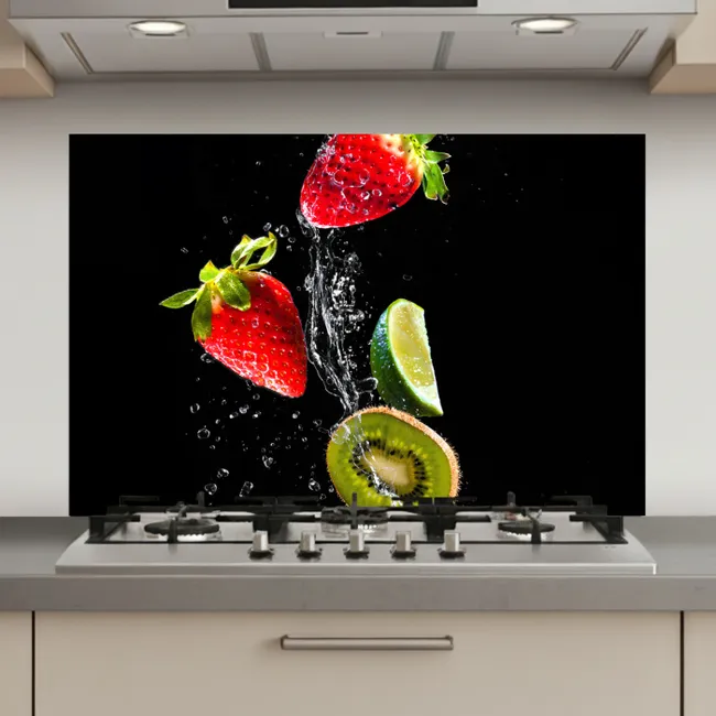 Fruit - Water - Zwart - Stilleven Aardbei - Kiwi keuken achterwand spatscherm klein -3d_website