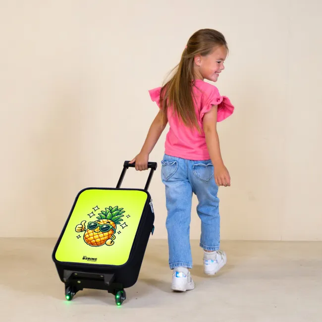 Blije ananas met groene achtergrond Kinderkoffer - Zwart klein -sfeer1