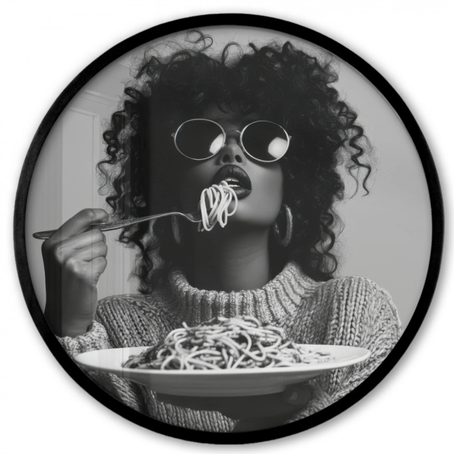 Vrouw - Pasta - Zwart - Wit Fotolijst rond zonder passe partout klein -3d