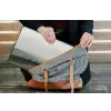 Grijs - Berg - Paarden laptophoes neopreen klein -tas