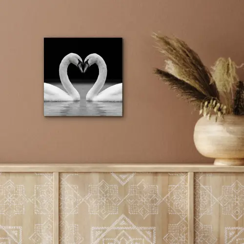 Zwanen - Hart - Zwart - Wit aluminium wit klein -sfeer4