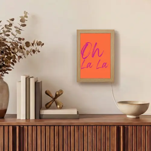 Oh la la - Oranje - Roze - Grafisch Light Box met kabel (Tafellamp) klein -sfeer2
