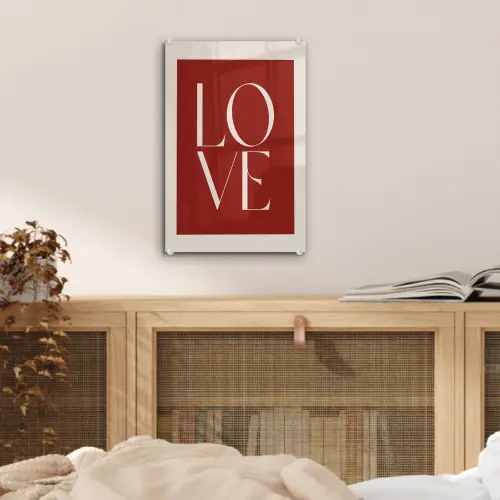 Love - Rood - Minimalistisch plexiglas 5mm klein -sfeer4