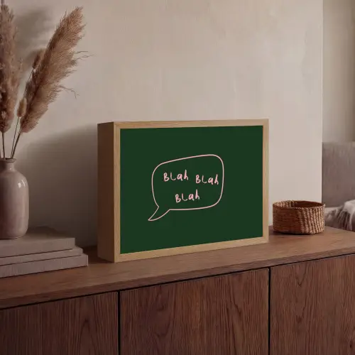 Tekstwolkje - Donkergroen - BLAH BLAH BLAH Light Box met batterij (Wandlamp) middel -sfeer2
