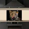 Luipaard - Zwart - Close up keuken achterwand spatscherm klein -sfeer1