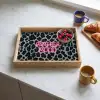 Panterprint - Zwart - Neonletters - Roze Dienblad Rechthoek middel -sfeer2