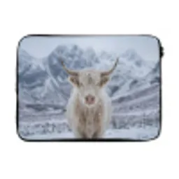 Schotse Hooglander - Sneeuw - Bergen - Winter laptophoes neopreen klein -3d