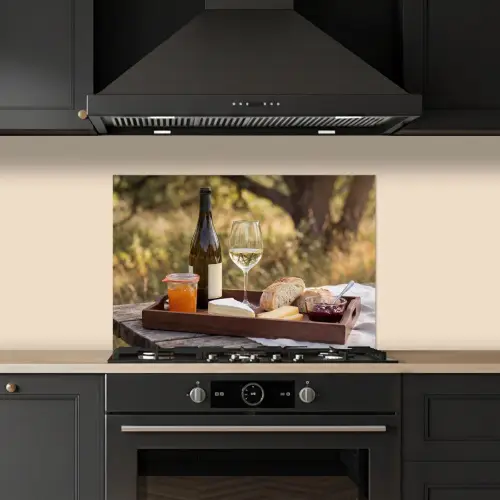 Picknick - Wijn - Kaasplankje keuken achterwand spatscherm klein -sfeer1