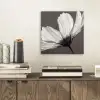 Bloem - Minimalistisch - Zwart - Wit aluminium wit klein -sfeer1