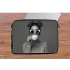 Vrouw - Koffie - Zwart - Wit laptophoes neopreen klein -tafel