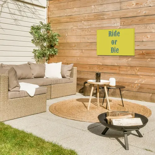 Ride or die - Geel - Blauw Tuinposter op houten frame 2 cm dik klein -sfeer2