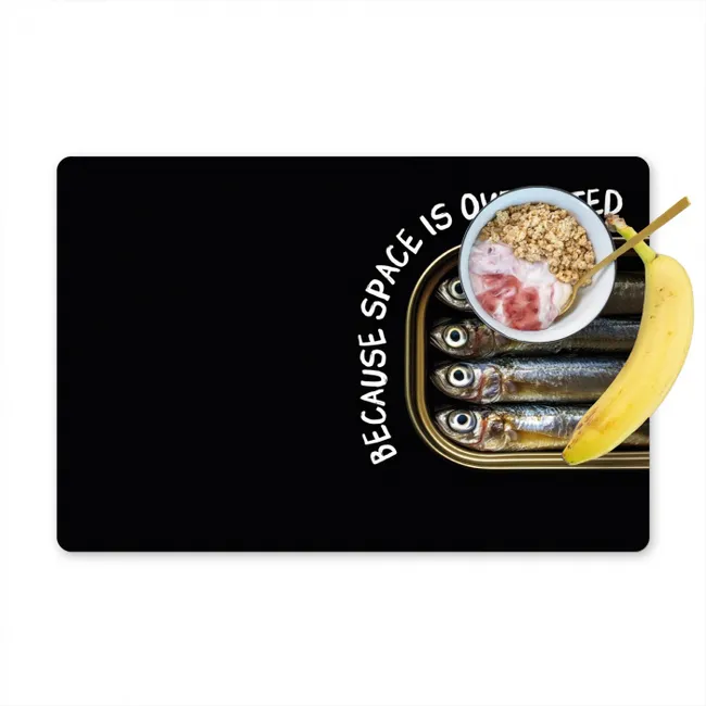 Sardines - Tekst - Vis - Blik Placemat vinyl groot -zzzproduct_Kitchenyeah-website