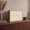 Ornament - Barok - Goud Light Box met batterij (Wandlamp) middel 907 -sfeer2