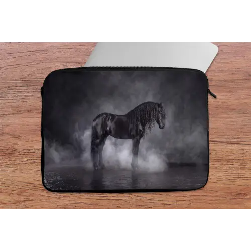 Paard - Magisch - Zwart laptophoes neopreen klein -tafel