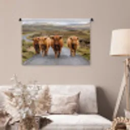 Schotse Hooglanders - Weg - Landschap - Kudde Wandkleed katoen middel -sfeer4