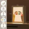 Illustratie - Mokken - Proosten - Bruin Light Box met kabel (Tafellamp) klein -USP_NL