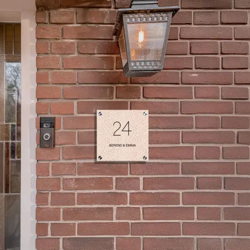 Lichtroze met stippen - Klassiek Naambord Vierkant klein -sfeer7-XS
