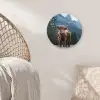 Schotse hooglander - Berg - Landschap - Bomen - Koe - Natuur Wandcirkel kunststof plaat 5mm dik klein -sfeer5
