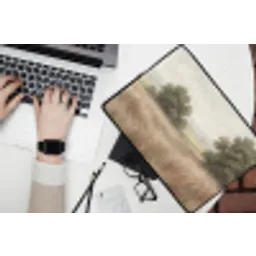 Landschap - Minimalistisch - Beige laptophoes neopreen klein -bureau