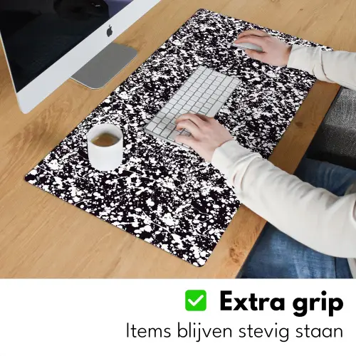 Spat - Stippen - Zwart - Wit Muismat XXL klein 681 -sfeer3