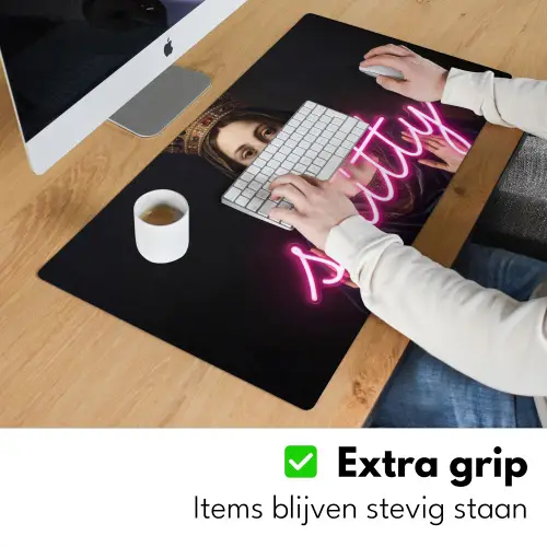 Ironisch - Tekst - Neon Muismat XXL klein -sfeer3