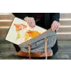 Wereldkaart - Oranje - Kleurrijk laptophoes neopreen klein -tas