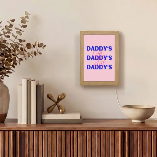 Daddy's - Blauw - Blokletters Light Box met kabel (Tafellamp) klein -sfeer2