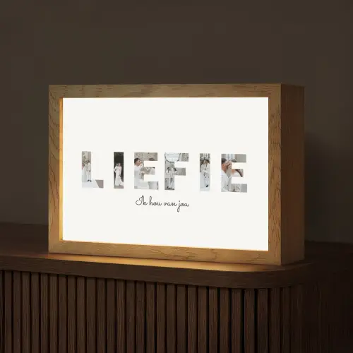 Liefie - Lettercollage Light Box met kabel (Tafellamp) klein -z3d_website