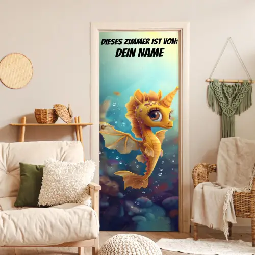 Niedliches Seepferdchen mit Flügeln unter Wasser. deurposter klein -sfeer2