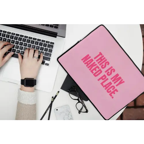 Tekst - Modern - Roze laptophoes neopreen klein -bureau