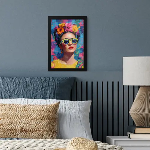 Vrolijk portret - Vrouw - Bloemenkroon fotolijst zwart zonder passe partout klein -sfeer3