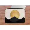 Bergsilhouetten - Gouden cirkel - Beige laptophoes neopreen klein -tafel