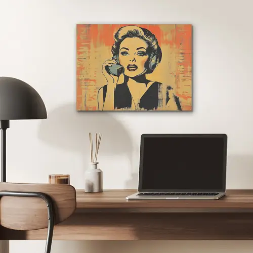 Retro - Vrouw - Koptelefoon - Oranje PET vilt klein -sfeer5