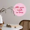 Tekst - Roze - Love - Hart Wandcirkel behangsticker klein -sfeer3