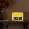 Geel - Think big - Grafisch Light Box met kabel (Tafellamp) klein -sfeer4