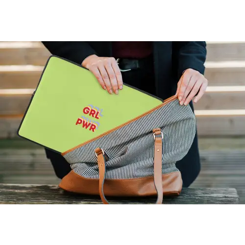 Grl pwr - Groen - Rood - 3D laptophoes neopreen klein -tas