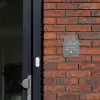 Grijze natuursteen - Sierlijk Naambord Huisje klein -sfeer2