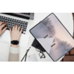 Steiger - Meer - Mist - Winter - Serene laptophoes neopreen klein -bureau