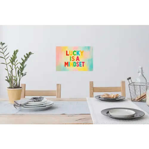 Quote - Lucky - Regenboogkleuren Muursticker klein -eettafel
