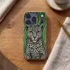 Panter - Zebrapatroon - Groen Telefoonhoesje iPhone 17 Pro klein -sfeer1