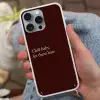 Tekst - Rood - Minimalistisch Hoesje iPhone 16 Pro Max met koord klein -sfeer3